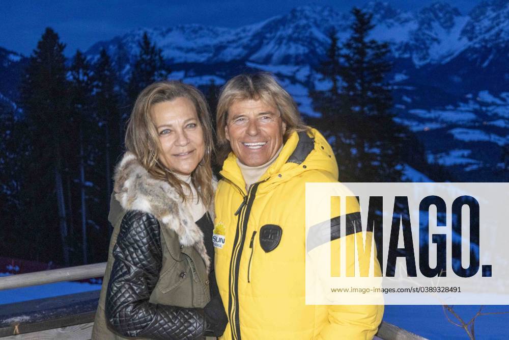 Kitzbühel, AUT, Unterwegs in Tirol, Presentation CD Hansi Hinterseer, in the picture Hansi Hinterseer, Seidl Alm, Romana Hinterseer,
