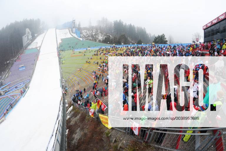 Nordic combined jumping from the Großschanze Nordic Ski World Championship in Seefeld Austria 22 02 2019 View of the ski jump with spectators jumping from the Großschanze in the Nordic combined competition at the Nordic Ski World Championship in Seefeld Austria Inssbruck Tirol Austria Bergisel ski jump