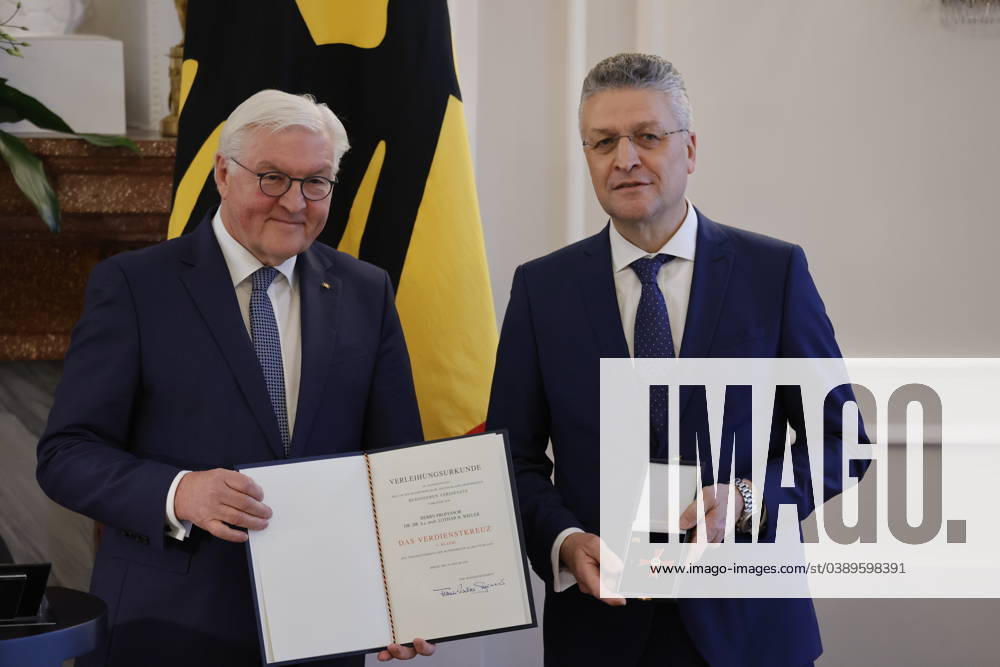 Frank Walter Steinmeier, Federal President , Prof Dr Dr h c mult Lothar H Wieler, Germany, Berlin, Bellevue Palace, Speech by BPr Steinmeier at the awarding of the Cross of Merit 1st Class of the Order of Merit of the Federal Republic of Germany to Klaus Cichutek and Lothar H Wieler
