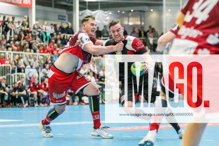 V l Lucas Firnhaber Essen 26 blocks an attack of Patryk Walczak Luebbecke 7 at the game TUSEM Essen vs TuS N Luebbecke Handball 2 Bundesliga 22 02 2019 TUSEM Essen vs TuS N Luebbecke Handball 2 Bundesliga 22 02 2019 Essen