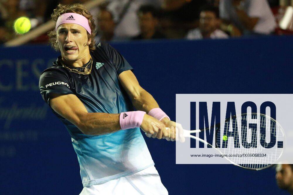 KW09 German tennis player Alexander Zverev returns the ball to Australian Alex de Minaur during a Mexico Tennis Open match, in Acapulco, Mexico, 28 February 2019. Mexico Tennis Open !ACHTUNG: NUR REDAKTIONELLE NUTZUNG!