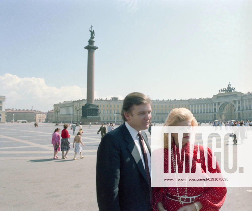 LENINGRAD, USSR. July 1, 1987. US entrepreneur Donald Trump with his wife visits the Palace square. Maxim Blokhin TASS 18772081