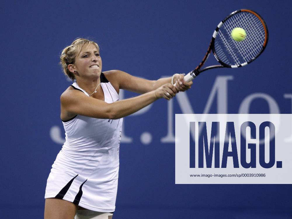 Timea Bacsinszky (Schweiz) Tennis Damen US Open 2008, Grand Slam, WTA Tour Einzelbild Flushing Meadows New York, NY, N. Y. Dynamik,