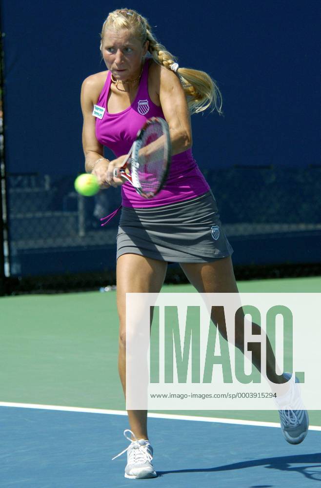 Alona Bondarenko (Ukraine) Tennis Damen US Open 2008, Grand Slam, WTA Tour Einzelbild Flushing Meadow New York, NY N Y Dynamik,