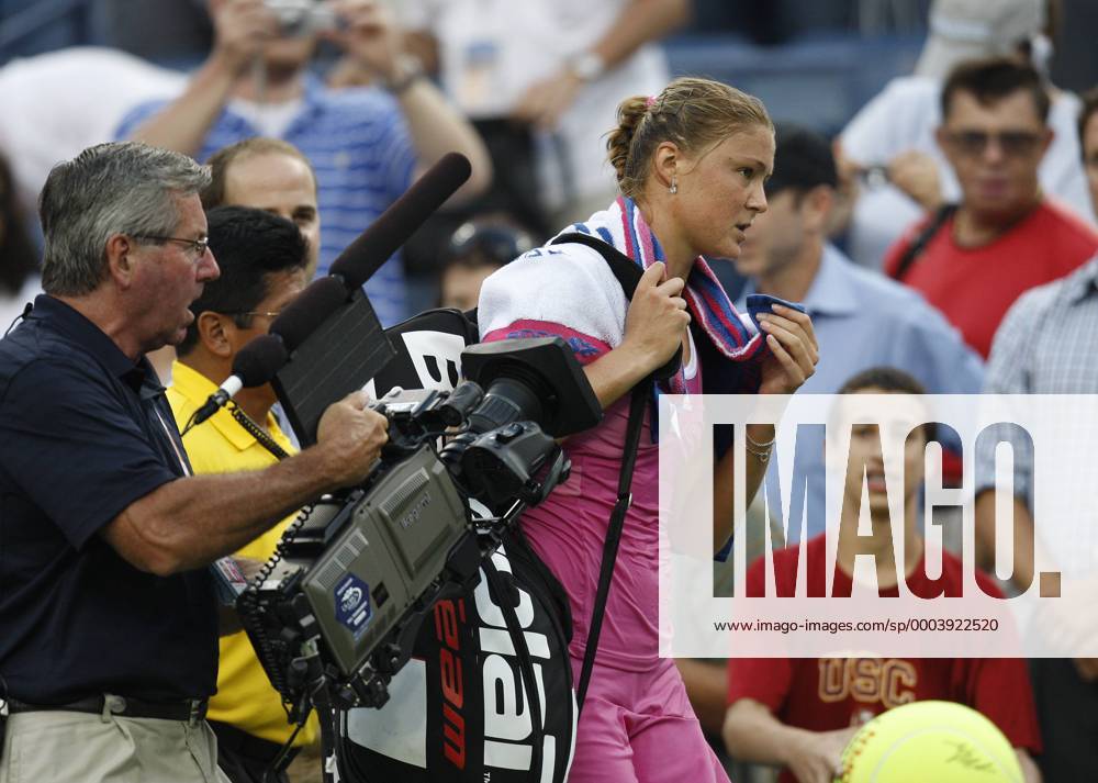 Dinara Safina (Rußland) - Abgang Tennis Damen US Open 2008, Grand Slam, WTA Tour Gruppe Flushing Meadow New York, NY N Y Enttäuschung,