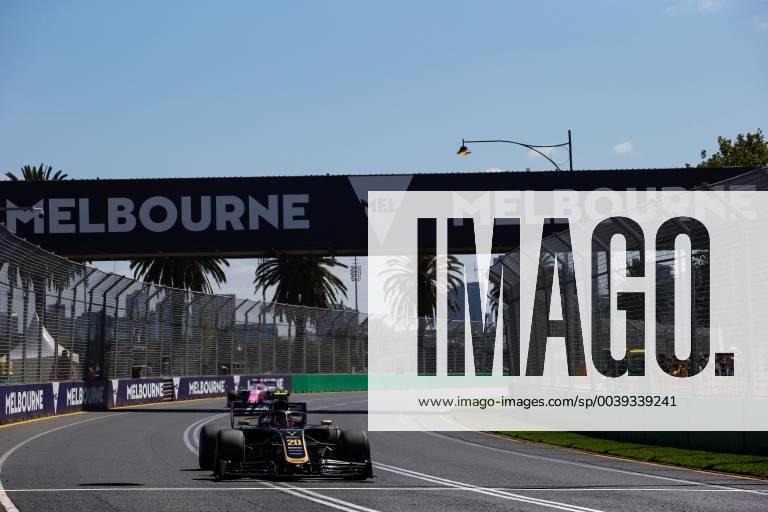 free Practice 2, Kevin Magnussen (DEN) Haas F1 Team VF-19