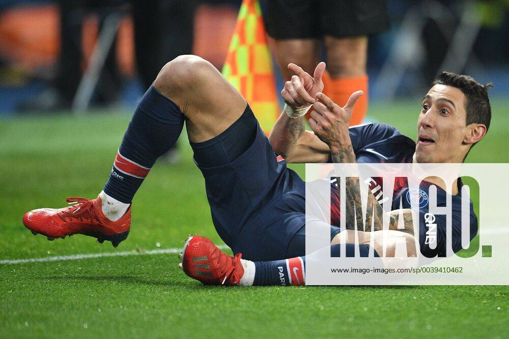 KW12 (190318) -- PARIS, March 18, 2019 -- Angel Di Maria of Paris Saint-Germain celebrates scoring during the Ligue 1 match between Paris Saint-Germain (PSG) and Olympique de Marseille (OM) in Paris, France on March 17, 2019. Paris Saint-Germain won 3-1. ) (SP)FRANCE-PARIS-FOOTBALL-LIGUE 1-PSG VS OM JackxChan