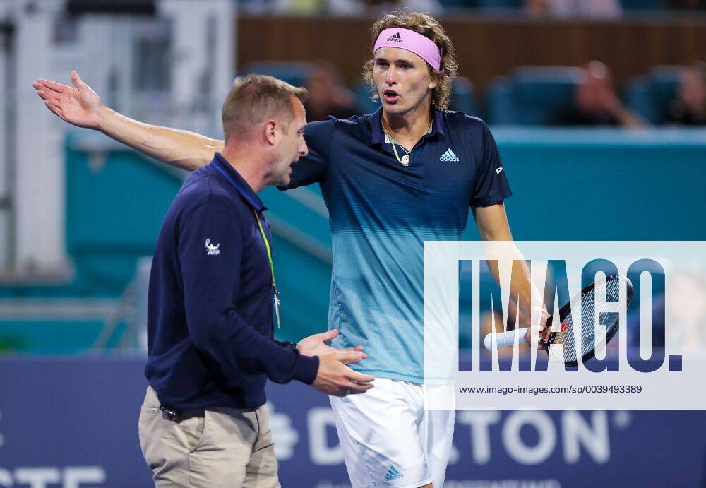 Alexander Zverev, of Germany, disputes an umpire decision with Miro Bratoev (left), an ATP Tennis Herren supervisor, during his match against David Ferrer, of Spain, during a second round match of the 2019 Miami Open Presented by Itau professional tennis tournament, played at the Hardrock Stadium in Miami Gardens, Florida, USA. CSM Tennis 2019: Miami Open Presented by Itau MAR 23 - ZUMAc04_ 20190323_zaf_c04_243