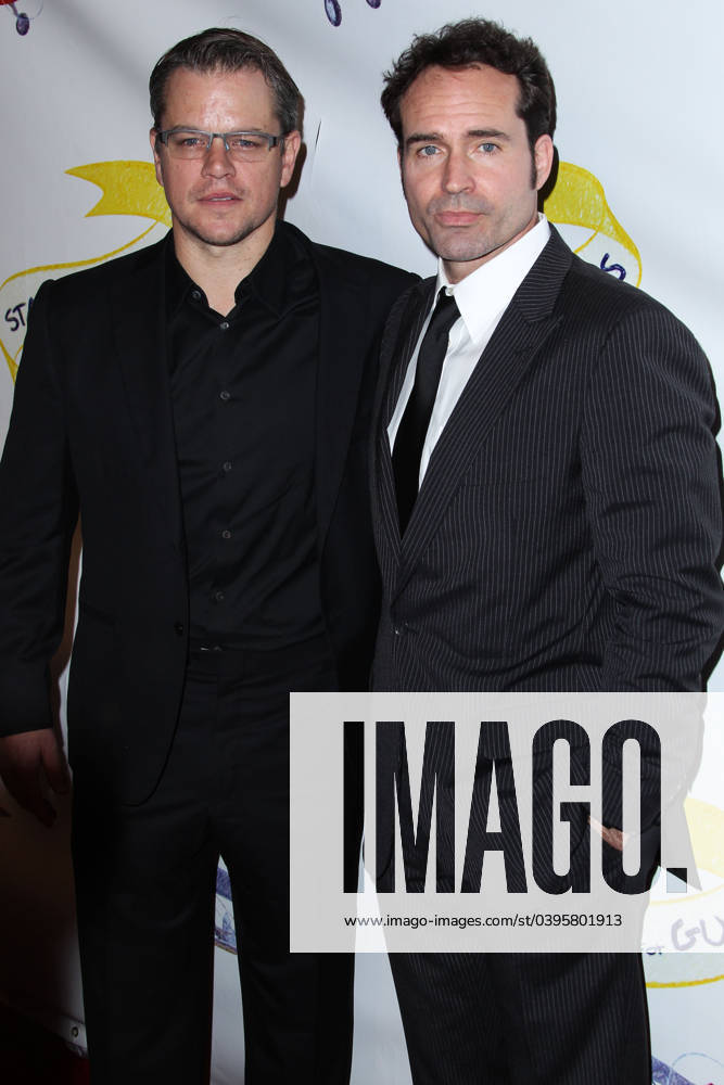 Matt Damon and Jason Patric at the Stand Up For Gus Benefit held at Bootsy Bellows in West Hollywood 108609, WEST HOLLYWOOD, CALIFORNIA - Wednesday November 13, 2013. Matt Damon and Jason Patric at the Stand Up For Gus Benefit held at Bootsy Bellows in West Hollywood. , Credit:Celebrity Monitor, PacificCoastN Avalon USA, Los Angeles