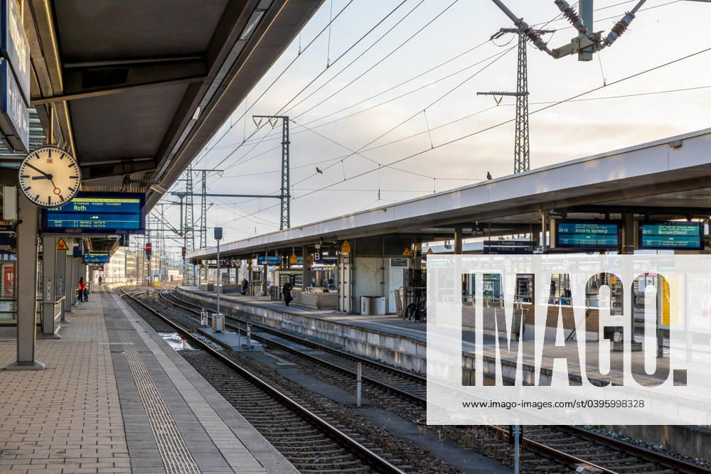 GDL train drivers union strike Situation at Nuremberg Central Station Many empty platforms, no trains and very few passengers waiting Most passengers have adjusted well to the current GDL strike Nuremberg Bavaria Germany 20240125-6V2A9856-Bearbeitet