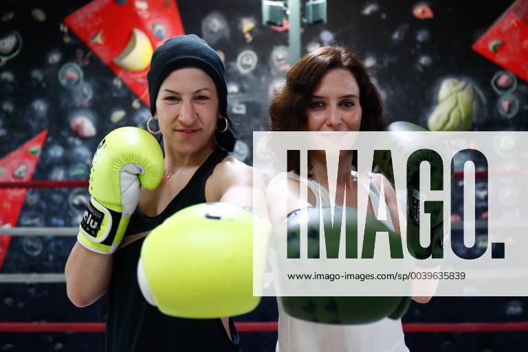 Madrid, MADRID, SPAIN - MADRID, SPAIN - APRIL 01: The PP candidate to the presidency of Madrid, Isabel Diaz Ayuso (R), visits the female European boxing Champion, Miriam Gutierrez (L), on April 01, 2019 in Madrid, Spain. BOXING - POLITICAL VISITS TO MIRIAM GURIERREZ - ZUMAa181 90418804st