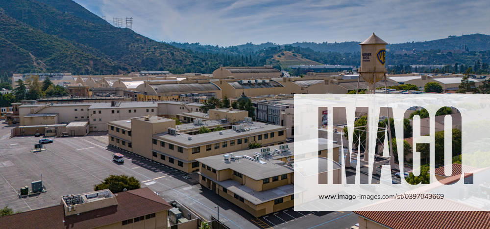 Warner Bros Studios in Burbank Los Angeles Aerial view - LOS ANGELES, UNITED STATES - NOVEMBER 5, 2023 Warner Bros Studios in Burbank Los Angeles Aerial view - LOS ANGELES, USA