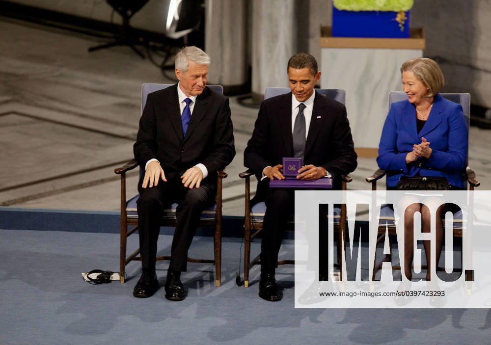 Accepting the Nobel Prize for Peace Oslo, Norway - December 10, 2009 -- United States President Barack Obama looks at the Nobel Prize medal during the Nobel Peace Prize ceremony in Raadhuset Main Hall at Oslo City Hall In Oslo, Norway, Thursday, December 10, 2009. .Mandatory Credit: Pete Souza - White House via CNP Oslo Norway