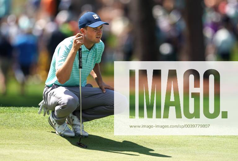 Jordan Spieth lines up a putt on the 7th green during a practice round before the 2019 Masters Tournament at Augusta National Golf Club in Augusta, Georgia, on April 9, 2019. AUG20190409306 KEVINxDIETSCH