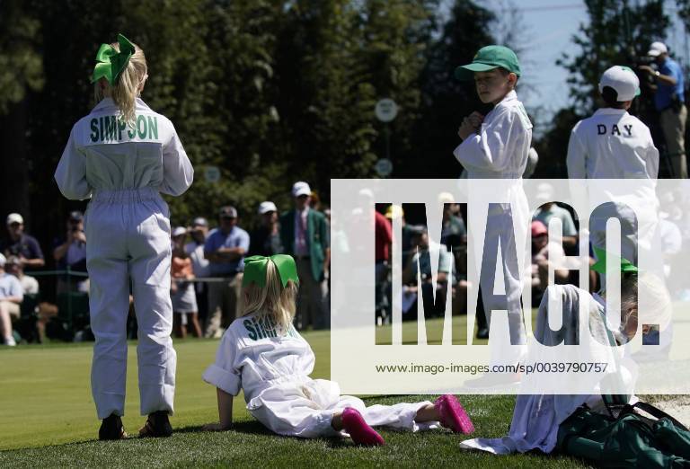 Daughters of Webb Simpson play on the green at the Par 3 Contest on the Wednesday before the 2019 Masters Tournament at Augusta National Golf Club in Augusta, Georgia, on April 10, 2019. AUG20190410731 JOHNxANGELILLO