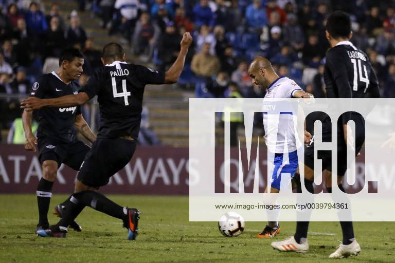 Futbol, Universidad Catolica vs Libertad. Copa Libertadores 2019 El jugador de Universidad Catolica Jorge Saez, marca su gol contra Libertad durante el partido del grupo H de Copa Libertadores en el estadio San Carlos de Apoquindo. Santiago de Chile. 10 04 2019 Javier Torres Photosport Football, Universidad Catolica vs Libertad. Copa Libertadores Championchip 2019 Universidad Catolica s player Jorge Saez, scores his goal against Libertad during group H for Copa Libertadores Championship held at San Carlos de Apoquindo stadium. Santiago, Chile. 10 04 2019 Javier Torres Photosport Universidad Catolica vs Libertad, Copa Libertadores 2019