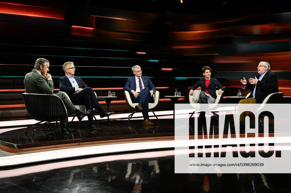 Talk round at Markus Lanz , ZDF 12 23 her Markus Lanz, Dietmar Bartsch, Elmar Theveßen, Anna Lehmann, Rüdiger Bachmann v li on December 14, 2023 in Markus Lanz , ZDF TV television ta