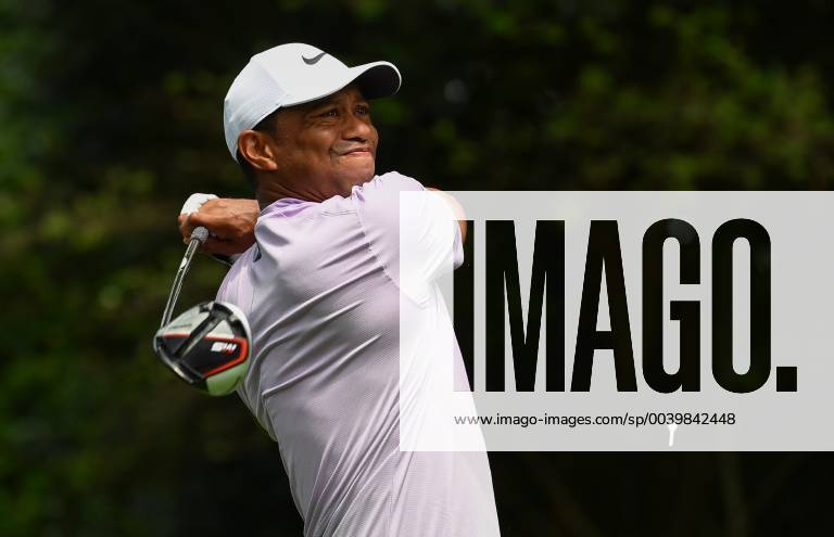 Tiger Woods hits off of the second tee during the third round of the Masters Tournament at Augusta National Golf Club in Augusta, Georgia, on April 13, 2019. AUG20190413308 KEVINxDIETSCH