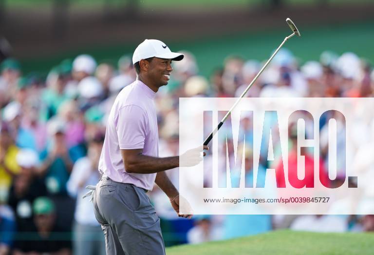Tiger Woods walks up the 18th fairway during the third round of the Masters Tournament at Augusta National Golf Club in Augusta, Georgia, on April 13, 2019. AUG201904133325 KEVINxDIETSCH
