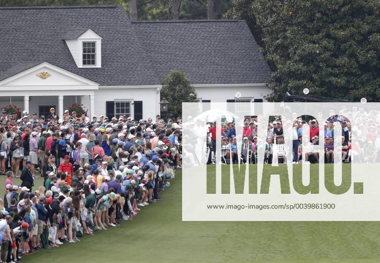 Francesco Molinari of Italy hits his tee ball on the 1st hole in the final round at the 2019 Masters Tournament at Augusta National Golf Club in Augusta, Georgia, on April 14, 2019. AUG20190414907 JOHNxANGELILLO