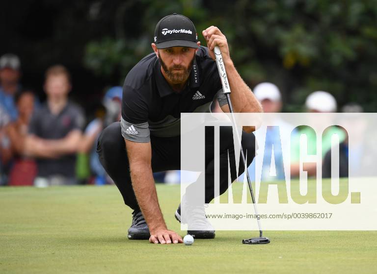 Adam Scott lines up a putt on the first green during the final round of the Masters Tournament at Augusta National Golf Club in Augusta, Georgia, on April 14, 2019. AUG20190414303 KEVINxDIETSCH