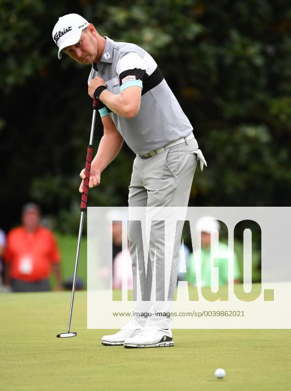 Justin Harding putts on the first green during the final round of the Masters Tournament at Augusta National Golf Club in Augusta, Georgia, on April 14, 2019. AUG20190414307 KEVINxDIETSCH