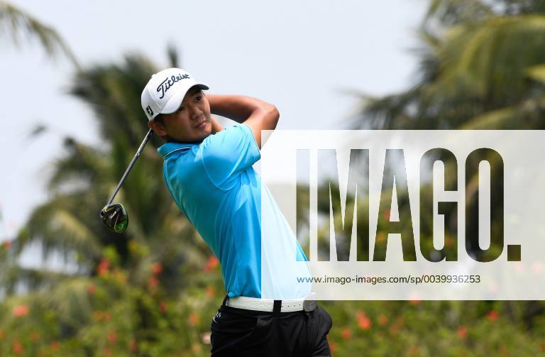 (190420) -- BOAO, April 20, 2019 (Xinhua) -- Hak Shun Yat of China s Hong Kong tees off on the 14th hole during the third round of the Boao Open in Boao, south China s Hainan Province, on April 20, 2019. The 2019 China Tour s Boao Open is held from April 15 to 21. (Xinhua Yang Guanyu) (SP)CHINA-BOAO-GOLF-CHINA TOUR-BOAO OPEN (CN)