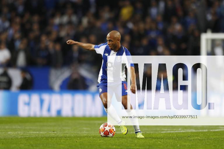 Yacine Brahimi (Porto), APRIL 17, 2019 - Football Soccer : UEFA Champions League Quarter-finals 2nd leg match between FC Porto 1-4 Liverpool FC at the Estadio do Dragao in Porto, Portugal. Noxthirdxpartyxsales (101629916)