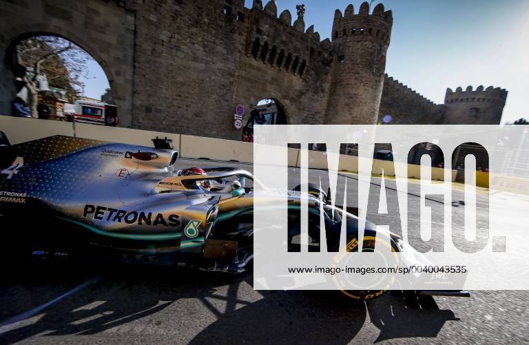 Motorsports: FIA Formula One World Championship WM Weltmeisterschaft 2019, Grand Prix of Azerbaijan, 44 Lewis Hamilton (GBR, Mercedes AMG Petronas Motorsport), Baku Azerbaijan