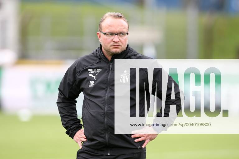 Meppen 27 04 2019 Hänsch Arena Football Men 3 League 35 Matchday SV Meppen FSV Zwickau 2 0 1 0 In the picture Co Coach Danny König Zwickau According to the DFB Deutscher Fußball Bund (German Football Association) it is forbidden to use photographs taken in the stadium or from the match in the form of sequence pictures and or video-like photo sequences or to have them used DFB regulations prohibit any use of photographs as image sequences and or quasi video