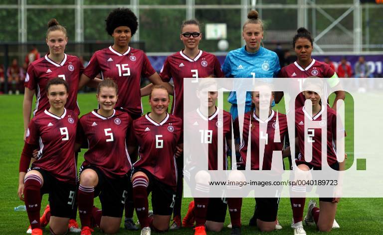 Albena(Bulgaria) England-Germany UEFA U17 U 17 Under 17 European Championship EM Europameisterschaft women s football Germany U17 team from L-R above:Nicole Woldmann, Victoria Ezebiniyuo,Julia Pollak,Pauline Carlotta Nelles, Gia Corley Down:Sofie Weidauer,Emilie Bernhardt, Lisanne Gräwe,Natasha Kowalski,Madeleine Steck, Jule Brand :