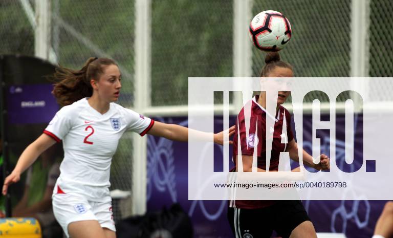 Albena(Bulgaria) England-Germany UEFA U17 U 17 Under 17 European Championship EM Europameisterschaft women s football Nicole Woldmann(R) Germany,Ella Morris(L) England :