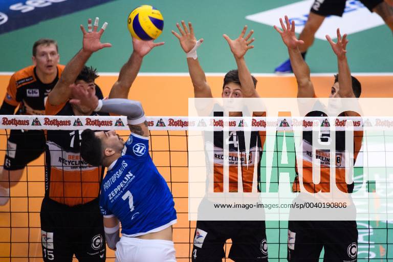 ZF Arena Friedrichshafen Volleyball Bundesliga Men Men Men Play offs Final 3 Game VfB Friedrichshafen vs Berlin Recycling Volleys Attack Athanasios Protopsaltis 7 Friedrichshafen Block Triple Kyle Russell 15 Berlin Jeffrey Jendryk II 4 Berlin Moritz Reichert 5 Berlin