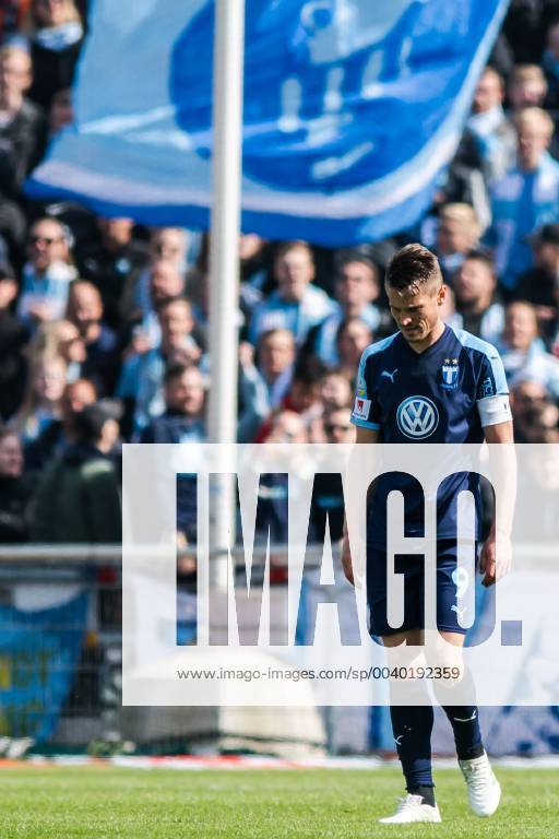 Malmö FFs Markus Rosenberg dips after 1 2 during the football match in Allsvenskan between Falkenberg and Malmö FF on May 5, 2019 in Falkenberg,