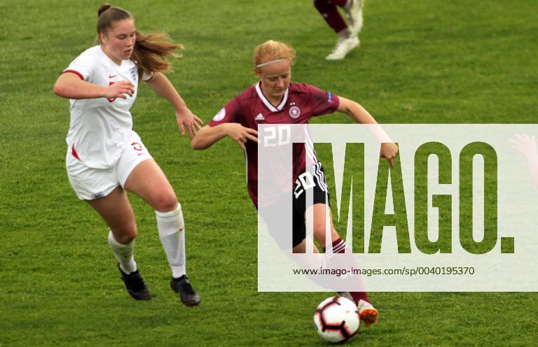 Albena(Bulgaria) England-Germany UEFA U17 U 17 Under 17 European Championship EM Europameisterschaft women s football Livinia Seifert(R) Germany,Gracie Pearse(L) England :