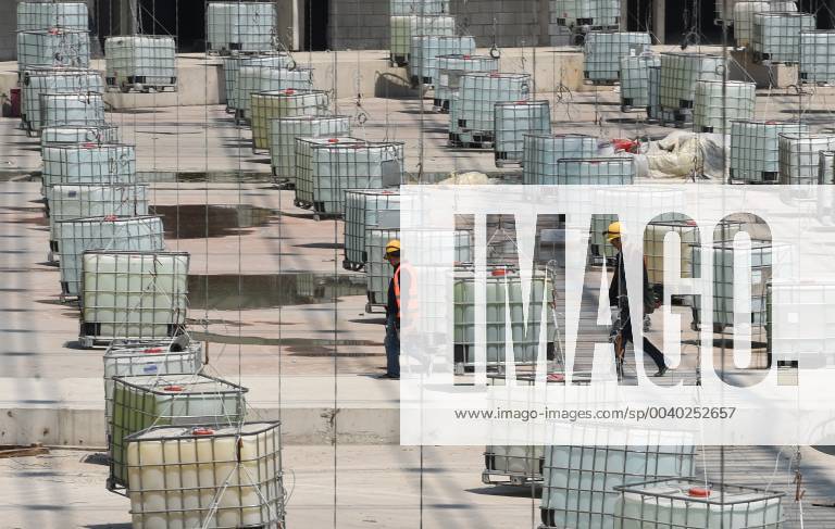 (190510) -- BEIJING, May 10, 2019 (Xinhua) -- Photo taken on May 9, 2019 shows the construction site of the National Speed skating Eisschnelllauf Hall, the venue for speed skating events of the 2022 Winter Olympic Games Olympische Spiele Olympia OS in Beijing, China. According to an exclusive interview on Thursday with Xu Zhijun, deputy secretary of the Beijing Organizing Committee for the 2022 Olympic and Paralympic Winter games Winterspiele Spiele Summer games the preparation work is so far going smoothly in terms of many aspects such as infrastructure construction projects, as there are 1,000 days left until the 2022 Beijing Winter Olympics begin. (Xinhua Ren Chao) (SP)CHINA-BEIJING-BEJING 2022 OLYMPIC GAMES-VENEUS-CONSTRUCTION SITE (CN)