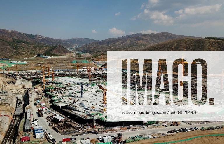 (190510) -- BEIJING, May 10, 2019 (Xinhua) -- Photo taken on May 10, 2019 shows the construction site of Taizicheng Railway Station in Zhangjiakou, north China s Hebei Province. According to an exclusive interview on Thursday with Xu Zhijun, deputy secretary of the Beijing Organizing Committee for the 2022 Olympic and Paralympic Winter games Winterspiele Spiele Summer games the preparation work is so far going smoothly in terms of many aspects such as infrastructure construction projects, as there are 1,000 days left until the 2022 Beijing Winter Olympics begins. (Xinhua Yang Shiyao) (SP)CHINA-BEIJING-BEJING 2022 Olympic Games Olympische Spiele Olympia OS VENEUS-CONSTRUCTION SITE (CN)