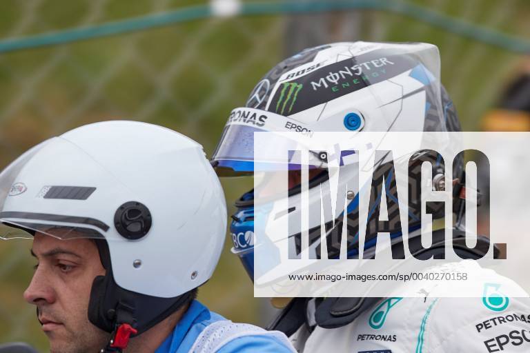 Finnish Formula One driver Valtteri Bottas (R), Mercedes AMG, is seen after crashing during the free practice session for the Spanish Grand Prix at Barcelona-Catalonia circuit in Montmelo, Barcelona, Spain,, 11 May 2019. Formula One Spanish Grand Prix will take place 12 May 2019. 2019 Spanish Grand Prix !ACHTUNG: NUR REDAKTIONELLE NUTZUNG!