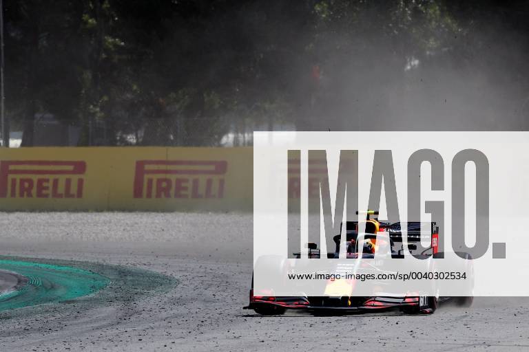 French Formula One driver Pierre Gasly of Red Bull steers his car at the start of the Spanish Grand Prix held at Montmelo Circuit in Montmelo, Barcelona, Spain, 12 May 2019. 2019 Spanish Grand Prix !ACHTUNG: NUR REDAKTIONELLE NUTZUNG!