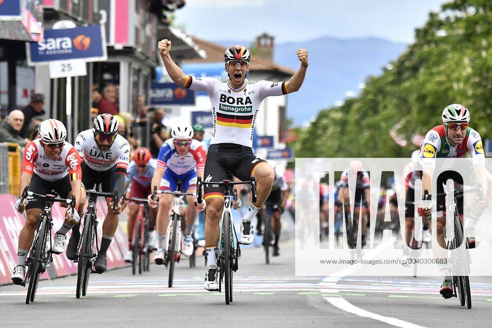 KW19 Photo Fabio Ferrari LaPresse May 12, 2019 Fucecchio (Italy) Cycling Giro d Italia 2019 - 102th edition - stage 02 From Bologna to Fucecchio In the pic: Pascal Ackermann (Bora-Hansgrohe) winner of race