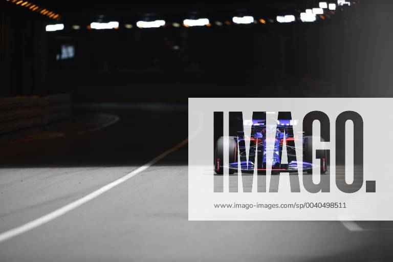 Montecarlo, Monaco - Thai driver Alexander Albon of Italian team Red Bull Toro Rosso Honda driving his single-seater STR14 during the 90th edition of the Monaco GP, 6th stage of the Formula 1 World Championship, WM, Weltmeisterschaft in Monaco-Ville, Monaco, on 25 May 2019. F1 Monaco GP - Free Practice - ZUMAn230 20190525_zaa_n230_106