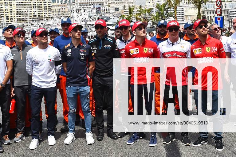 Formula 1 FIA, 2019 Monaco Grand Prix Race, v l Tribute to Niki Lauda, Formula 1 Driver with Niki Lauda Cap Monte Carlo eel-fotografie Eberhard Krieger