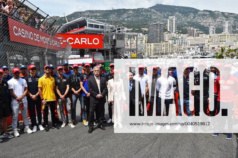 Formula 1 FIA, 2019 Monaco Grand Prix Race, v l Tribute to Niki Lauda, Formula 1 Driver with Niki Lauda Cap Monte Carlo eel-fotografie Eberhard Krieger