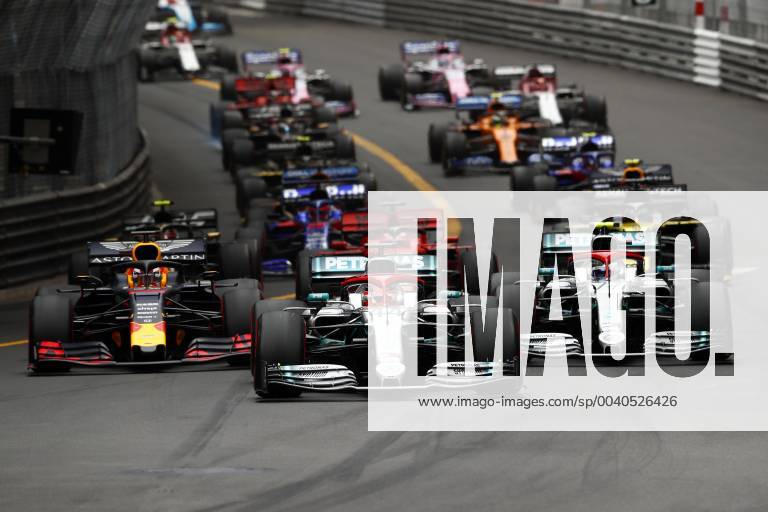 Motorsports: FIA Formula One World Championship, WM, Weltmeisterschaft 2019, Grand Prix of Monaco, Start, 44 Lewis Hamilton (GBR, Mercedes AMG Petronas Motorsport), 33 Max Verstappen (NLD, Aston Martin Red Bull Racing), 77 Valtteri Bottas (FIN, Mercedes AMG Petronas Motorsport), Monte Carlo Monaco