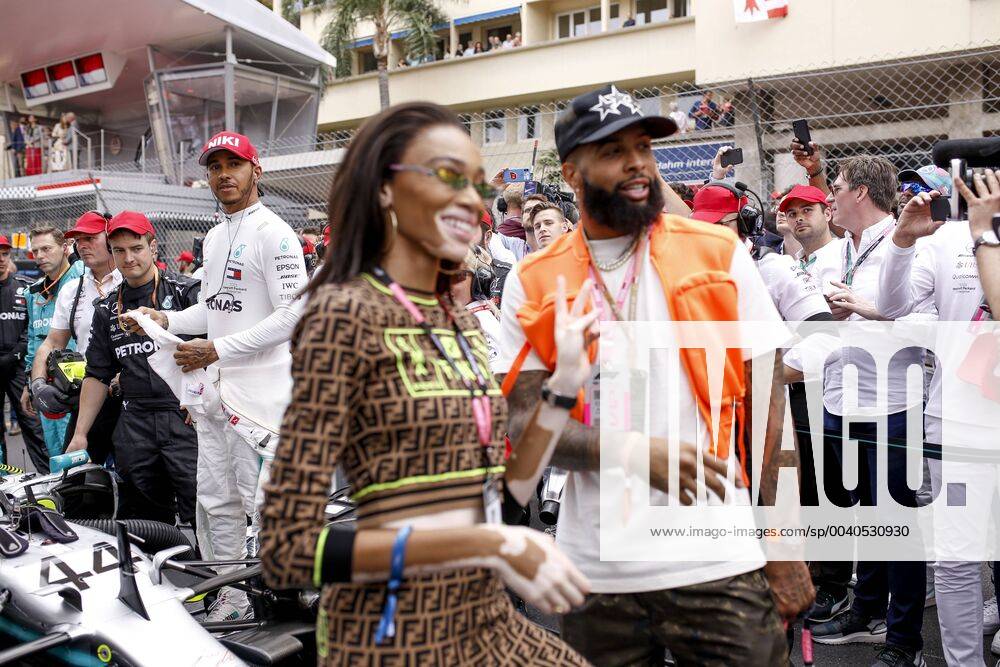 Motorsports: FIA Formula One World Championship, WM, Weltmeisterschaft 2019, Grand Prix of Monaco, 44 Lewis Hamilton (GBR, Mercedes AMG Petronas Motorsport), Winnie Harlow, Odell Beckham jr Monte Carlo Monaco