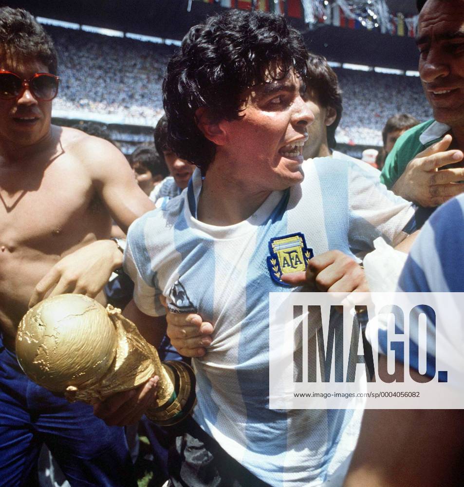 Diego Armando Maradona (Argentinien) - Weltmeister 1986 - Fußball Länderspiel Herren WM 1986, Nationalteam, Nationaltrikot, Gruppe o0 Finale o0 Mexiko City