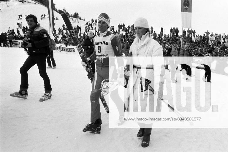 SKI ALPIN SAISON 1981 1982 World Cup Kitzbuehel STENMARK Sweden SKI ALPIN SAISON 1981 1982 World Cup Kitzbuehel Slalom Men 17 01 1982 Winner Ingemar STENMARK li, Sweden with his girlfriend Ann UVHAGEN Kitzbuehel Austria