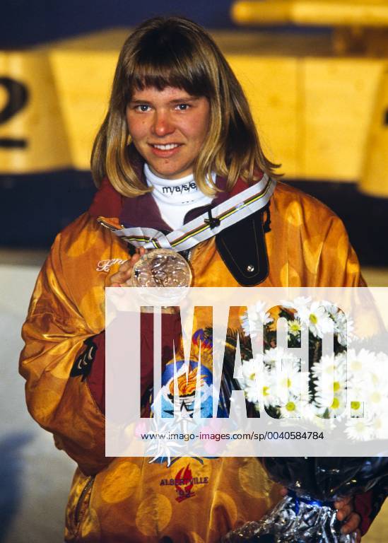 Ski Alpine Olympic Games 1992 SEIZINGER GER Olympic Winter Games Albertville 08 23 02 1992 Super G Women 18 02 1992 Katja SEIZINGER Germany with her bronze medal Albertville France