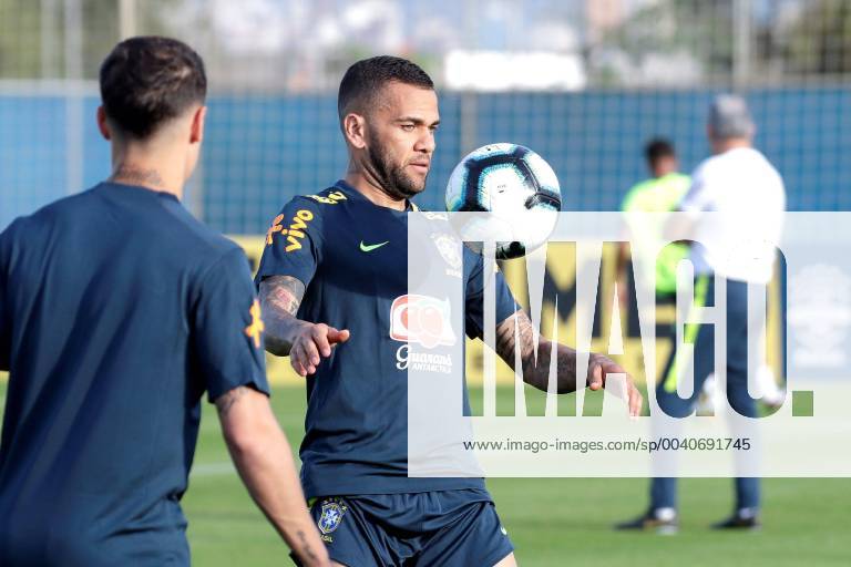 Brazil s player Dani Alves participates in a training session with the team at the training center of the Gremio Club, in Porto Alegre, Brazil, on 7 June 2019. Brazil will face Honduras in a friendly match before the Copa America 2019 that will be held between 14 June and 7 July. Brazil soccer team training session !ACHTUNG: NUR REDAKTIONELLE NUTZUNG!