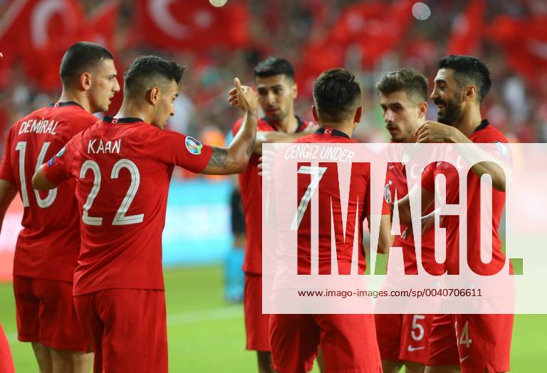 Fußball, EM Quali, Türkei - Frankreich Turkey players Burak Yilmaz , Kenan Karaman , Cengiz Under celebration for Kaan Ayhan s goal during the Euro 2020 football qualification match between Turkey and France at the Buyuksehir Belediyesi stadium in Konya, on June 8, 2019.
